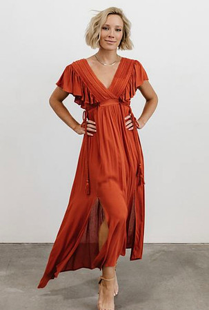 V Neck Rust - (XS)